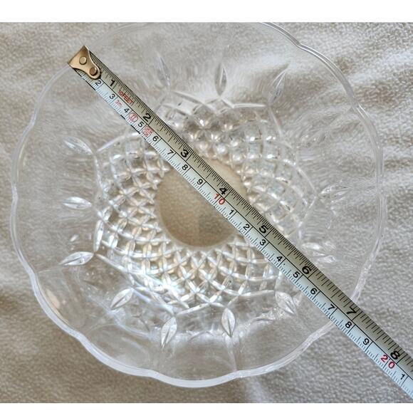 Large Crystal Scalloped Edge BOWL Serving Dish Candy Decor - Picture 5 of 6